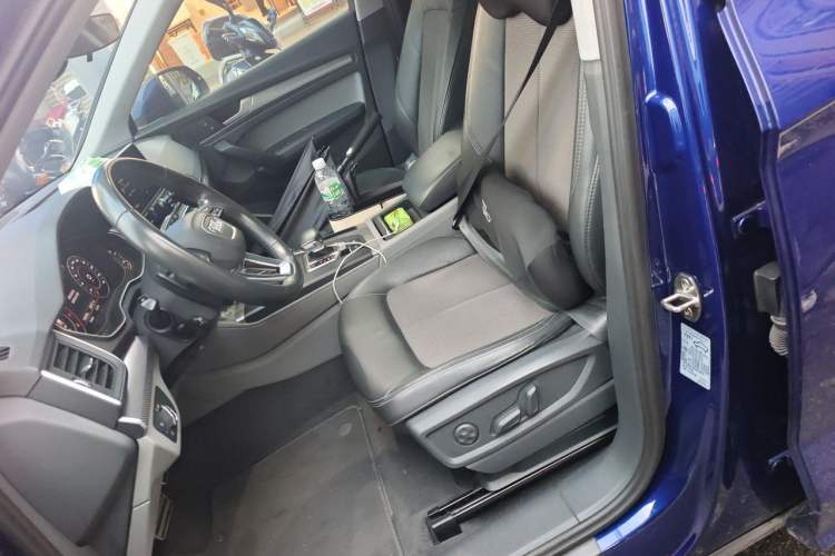 Used Audi Q5L 2018 45 TFSI Prestige Fashion Edition China VI Emission Standard Left Front Seat