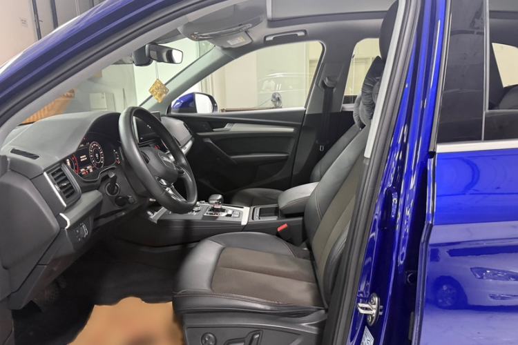 Used Audi Q5L 2018 40 TFSI Prestige Fashion Edition China VI Left Front Seat