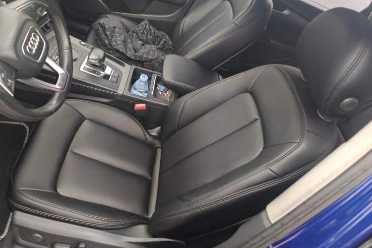 Used Audi Q5L 2018 40 TFSI Prestige Edition China V Left Front Seat