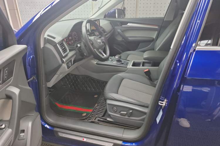 Used Audi Q5L 2018 45 TFSI Prestige Fashion Edition China V Emission Standard Left Front Seat