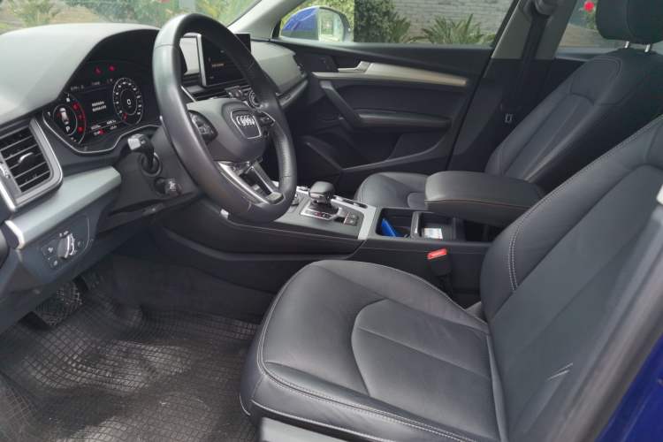 Used Audi Q5L 2018 40 TFSI Prestige Fashion Edition China VI Left Front Seat