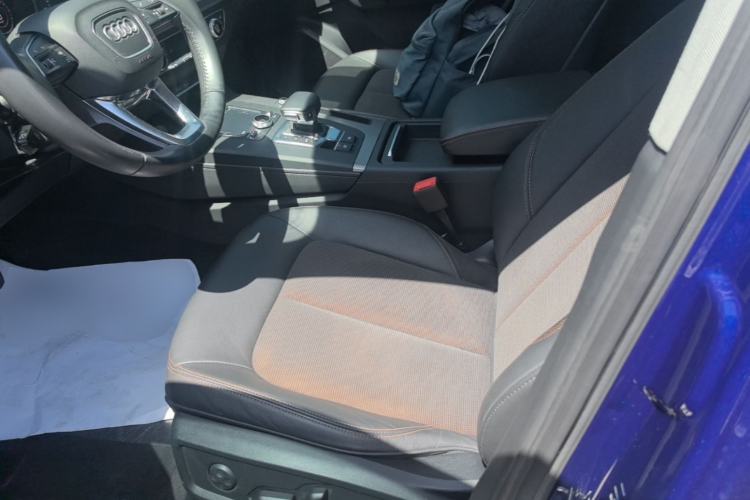 Used Audi Q5L 2018 45 TFSI Prestige Fashion Edition China V Emission Standard Left Front Seat