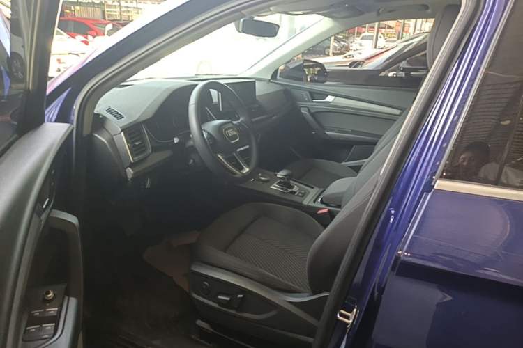 Used Audi Q5L 2018 40 TFSI Prestige Edition China V Left Front Seat