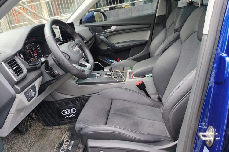 Used Audi Q5L 2018 45 TFSI Prestige Fashion Edition China V Emission Standard Left Front Seat