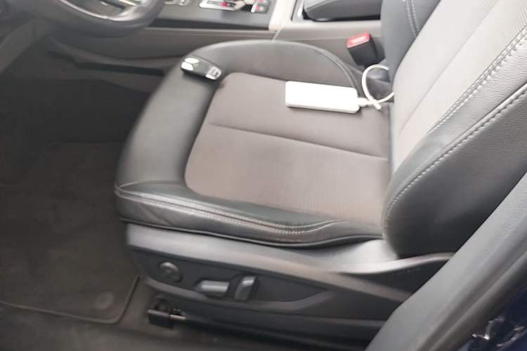 Used Audi Q5L 2018 40 TFSI Prestige Fashion Edition China VI Left Front Seat
