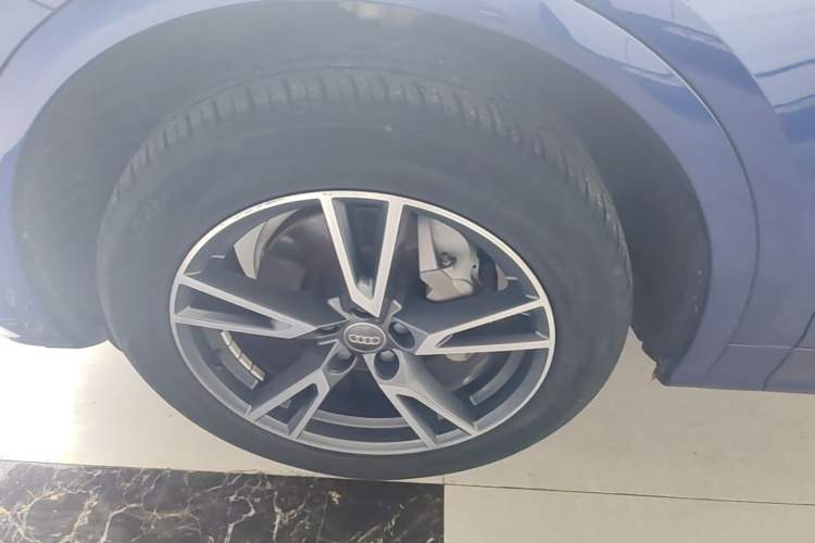 Used Audi Q5L 2018 40 TFSI Prestige Fashion Edition China V Left Front Wheel Hub