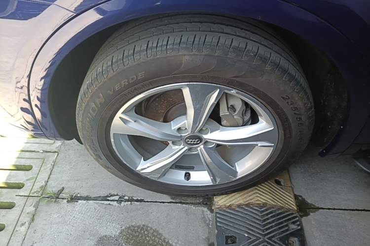 Used Audi Q5L 2018 40 TFSI Prestige Edition China V Left Front Wheel Hub