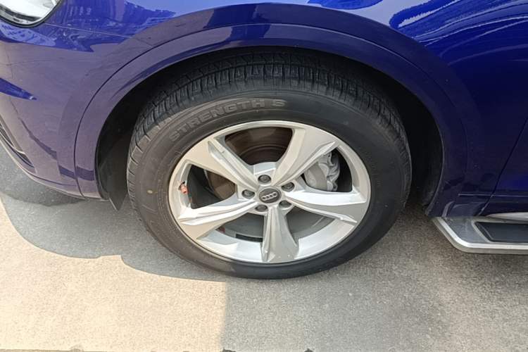 Used Audi Q5L 2018 40 TFSI Prestige Edition China V Left Front Wheel Hub