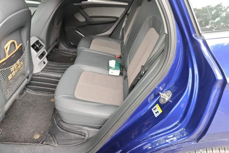 Used Audi Q5L 2018 45 TFSI Prestige Fashion Edition China V Emission Standard Left Rear Seat