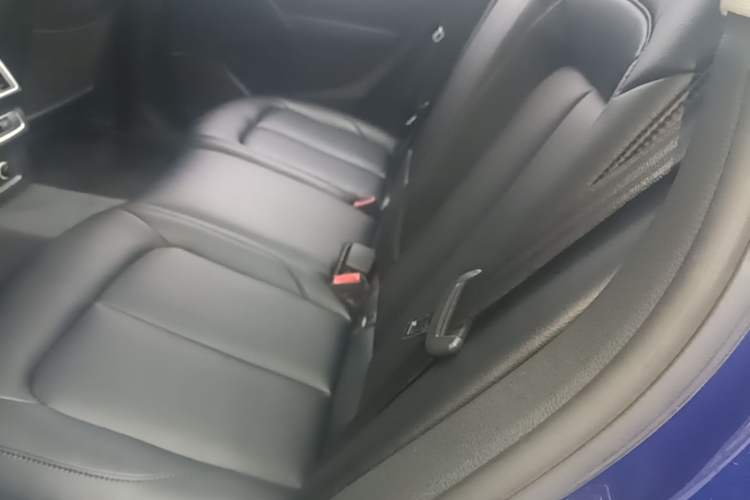 Used Audi Q5L 2018 40 TFSI Prestige Edition China V Left Rear Seat