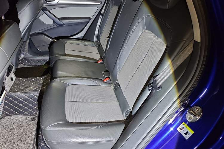 Used Audi Q5L 2018 45 TFSI Prestige Fashion Edition China V Emission Standard Left Rear Seat