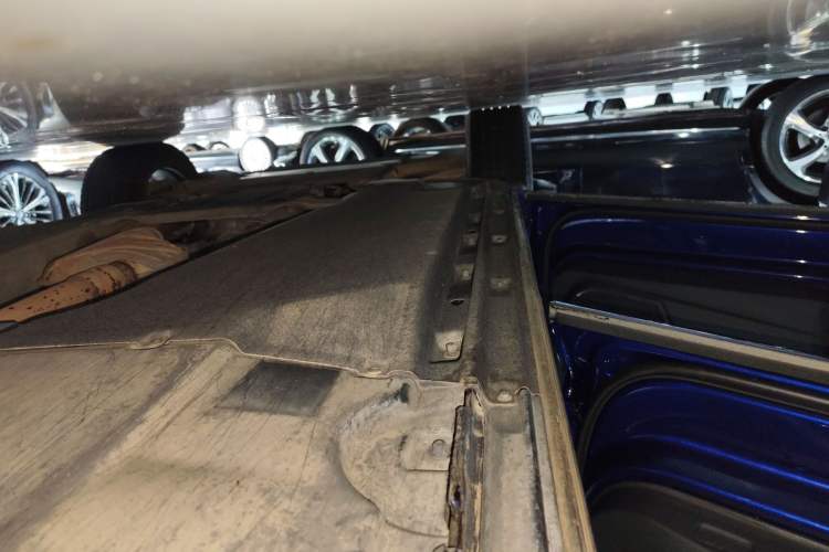 Used Audi Q5L 2018 40 TFSI Prestige Fashion Edition China V Left Side Sill