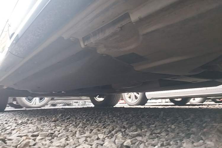 Used Audi Q5L 2018 40 TFSI Prestige Fashion Edition China VI Left Side Sill