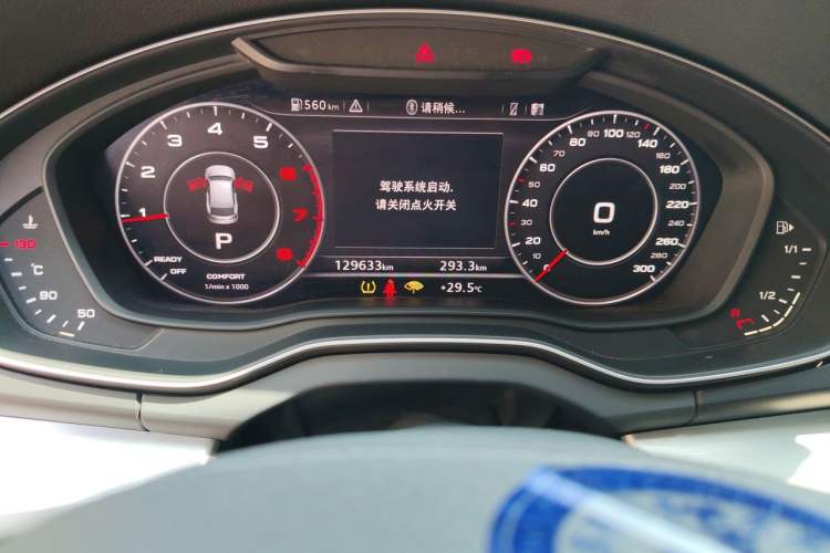 Used Audi Q5L 2018 40 TFSI Prestige Fashion Edition China V Odometer Close Up