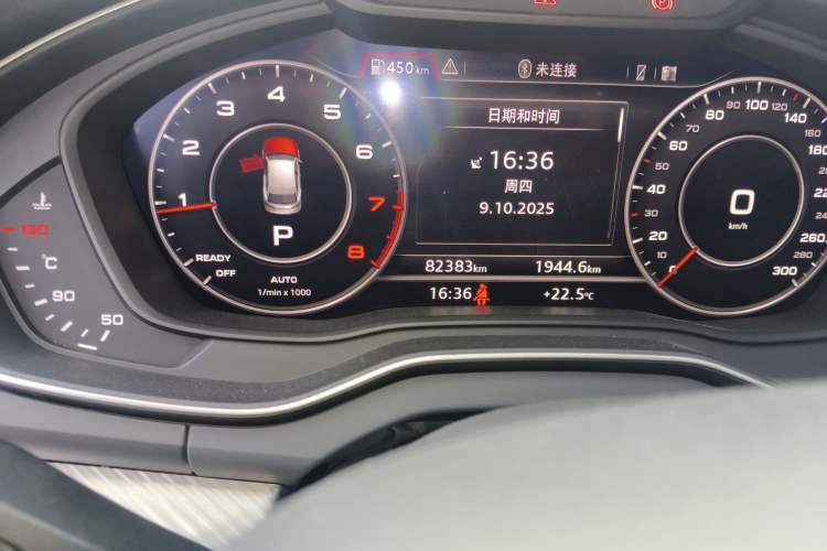 Used Audi Q5L 2018 45 TFSI Prestige Fashion Edition China VI Emission Standard Odometer Close Up
