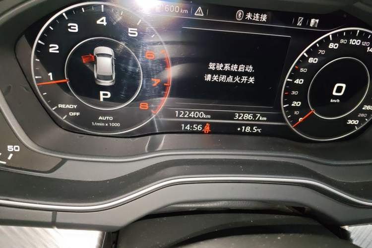 Used Audi Q5L 2018 40 TFSI Prestige Fashion Edition China V Odometer Close Up