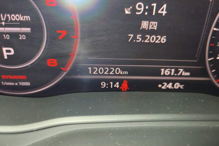 Used Audi Q5L 2018 40 TFSI Prestige Fashion Edition China V Odometer Close Up