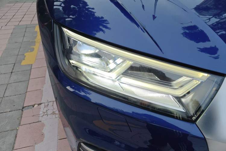 Used Audi Q5L 2018 40 TFSI Prestige Fashion Edition China V Right Front Headlight