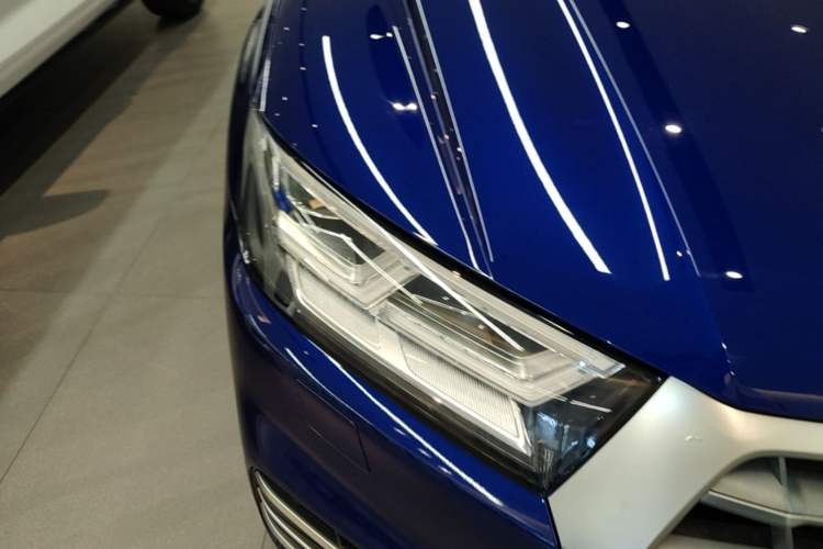 Used Audi Q5L 2018 40 TFSI Prestige Fashion Edition China V Right Front Headlight