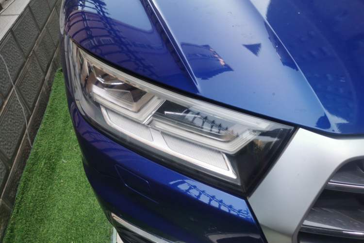 Used Audi Q5L 2018 45 TFSI Prestige Elegant Version China V Right Front Headlight