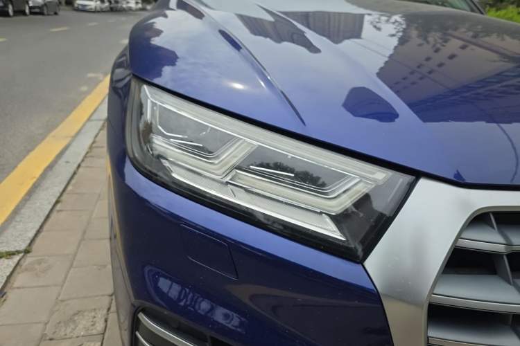 Used Audi Q5L 2018 45 TFSI Prestige Fashion Edition China VI Emission Standard Right Front Headlight