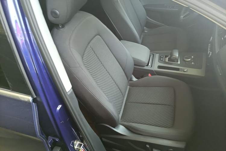 Used Audi Q5L 2018 40 TFSI Prestige Edition China V Right Front Seat