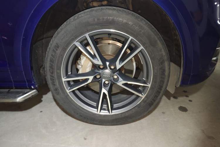Used Audi Q5L 2018 40 TFSI Prestige Fashion Edition China V Right Front Wheel Hub