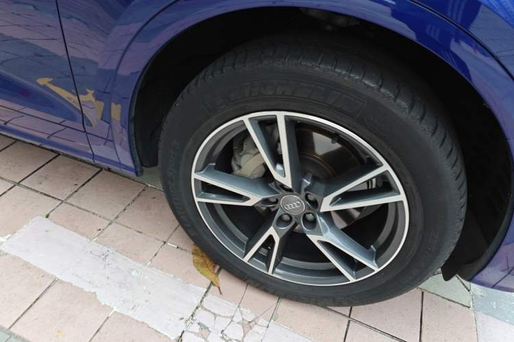 Used Audi Q5L 2018 40 TFSI Prestige Fashion Edition China V Right Front Wheel Hub