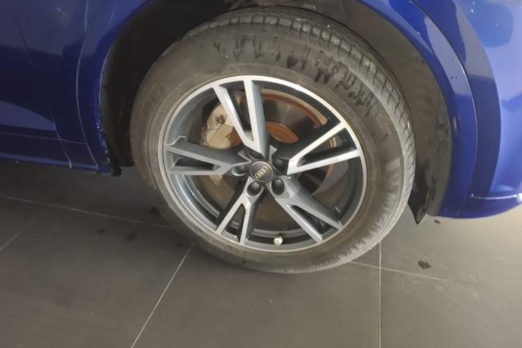 Used Audi Q5L 2018 45 TFSI Prestige Fashion Edition China VI Emission Standard Right Front Wheel Hub