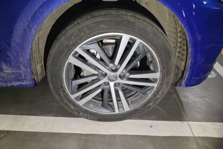 Used Audi Q5L 2018 40 TFSI Prestige Fashion Edition China V Right Front Wheel Hub