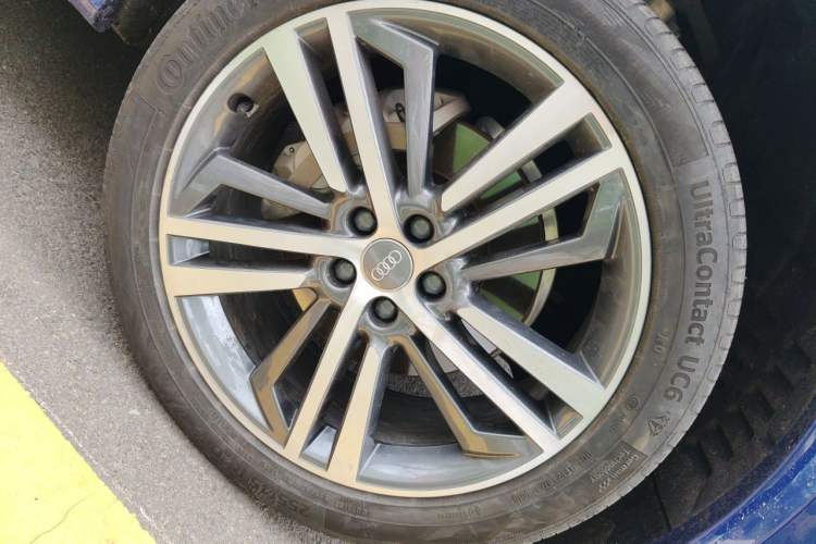 Used Audi Q5L 2018 45 TFSI Prestige Fashion Edition China V Emission Standard Right Front Wheel Hub