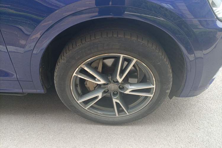 Used Audi Q5L 2018 45 TFSI Prestige Fashion Edition China V Emission Standard Right Front Wheel Hub