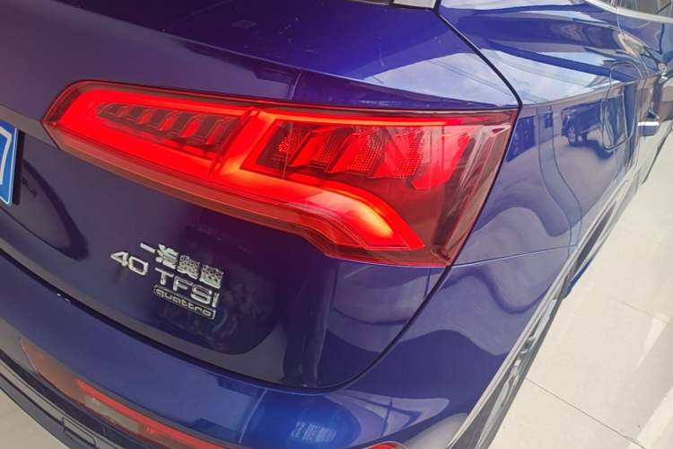 Used Audi Q5L 2018 40 TFSI Prestige Fashion Edition China V Right Rear Taillight