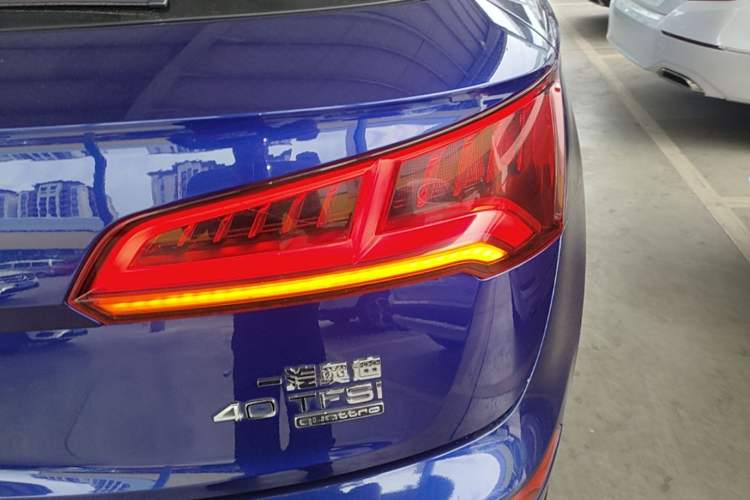 Used Audi Q5L 2018 40 TFSI Prestige Fashion Edition China V Right Rear Taillight
