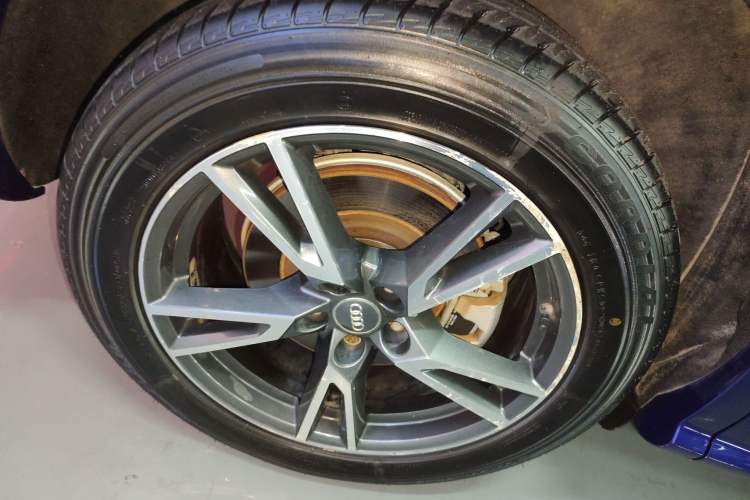 Used Audi Q5L 2018 40 TFSI Prestige Fashion Edition China V Right Rear Wheel Hub