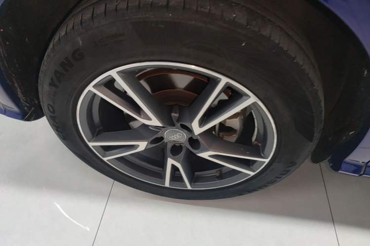Used Audi Q5L 2018 40 TFSI Prestige Fashion Edition China VI Right Rear Wheel Hub