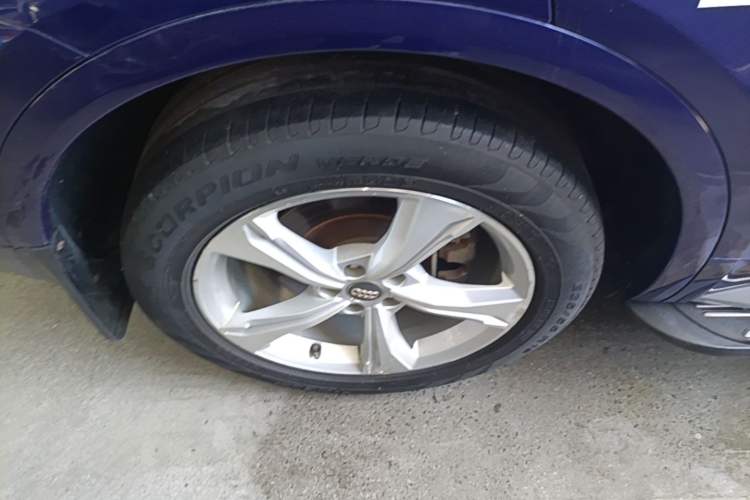 Used Audi Q5L 2018 40 TFSI Prestige Edition China V Right Rear Wheel Hub