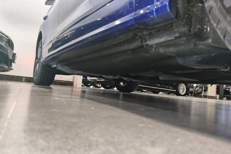 Used Audi Q5L 2018 40 TFSI Prestige Fashion Edition China V Right Side Sill