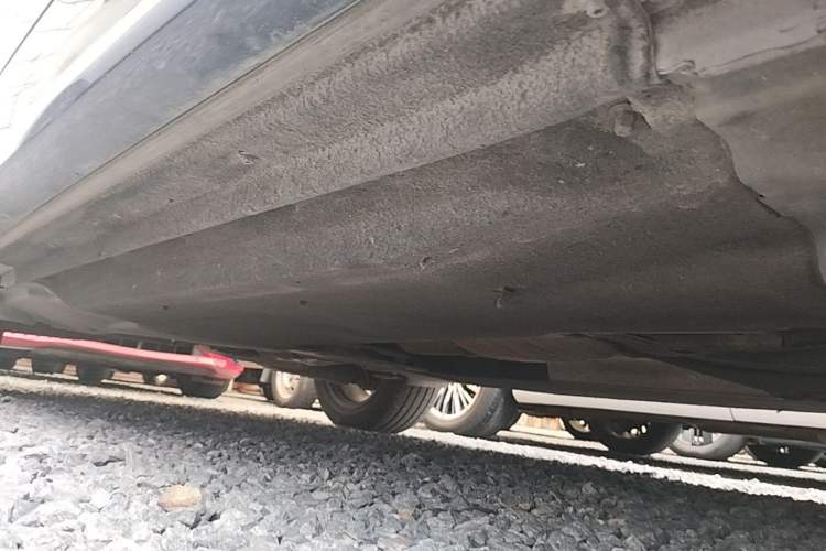 Used Audi Q5L 2018 40 TFSI Prestige Fashion Edition China VI Right Side Sill