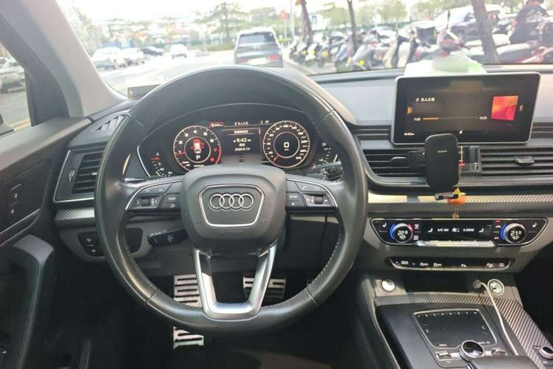 Used Audi Q5L 2018 45 TFSI Prestige Fashion Edition China VI Emission Standard Steering Wheel