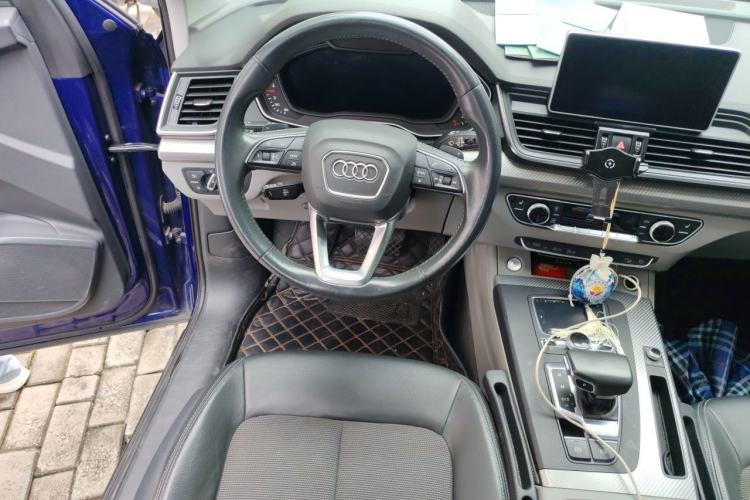 Used Audi Q5L 2018 45 TFSI Prestige Fashion Edition China VI Emission Standard Steering Wheel