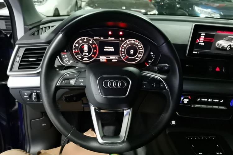 Used Audi Q5L 2018 40 TFSI Prestige Fashion Edition China VI Steering Wheel