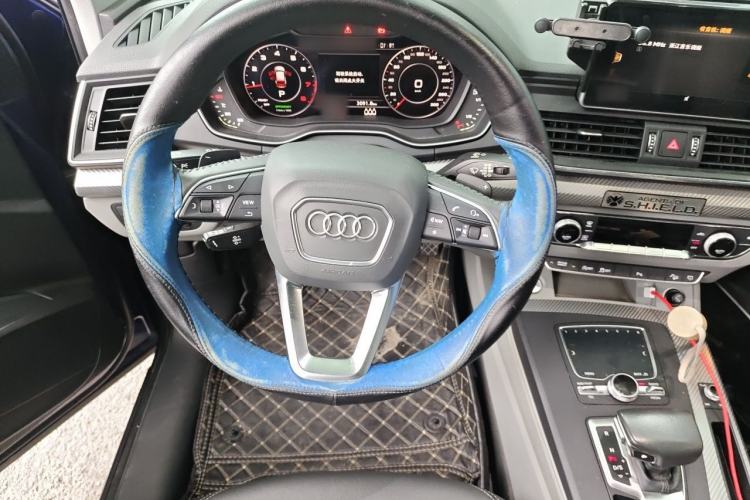 Used Audi Q5L 2018 45 TFSI Prestige Fashion Edition China V Emission Standard Steering Wheel