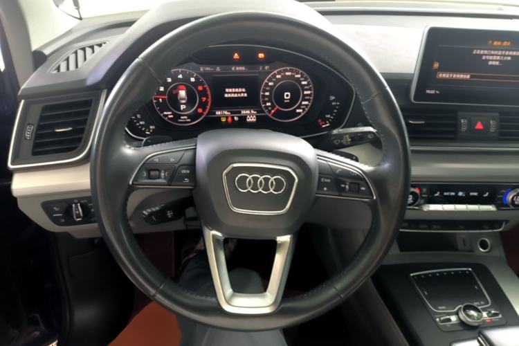 Used Audi Q5L 2018 40 TFSI Prestige Fashion Edition China VI Steering Wheel