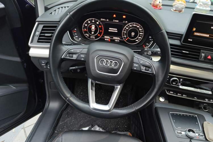 Used Audi Q5L 2018 40 TFSI Prestige Fashion Edition China V Steering Wheel