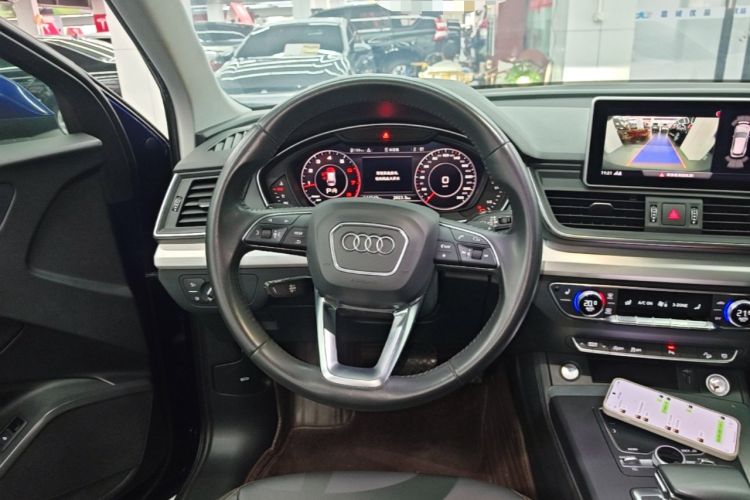 Used Audi Q5L 2018 40 TFSI Prestige Fashion Edition China VI Steering Wheel