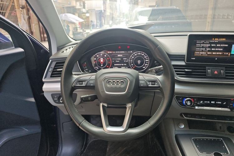 Used Audi Q5L 2018 40 TFSI Prestige Fashion Edition China V Steering Wheel