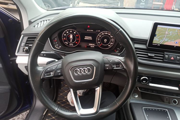 Used Audi Q5L 2018 40 TFSI Prestige Fashion Edition China VI Steering Wheel