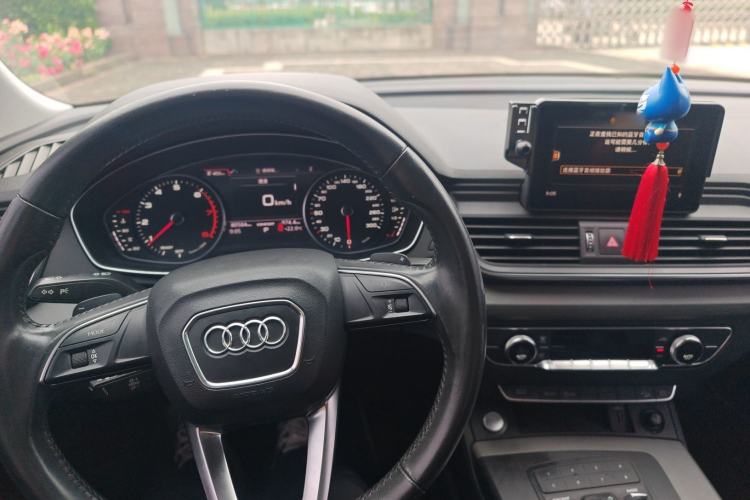 Used Audi Q5L 2018 40 TFSI Prestige Edition China V Steering Wheel