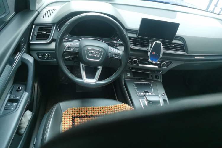 Used Audi Q5L 2018 45 TFSI Prestige Elegant Version China V Steering Wheel